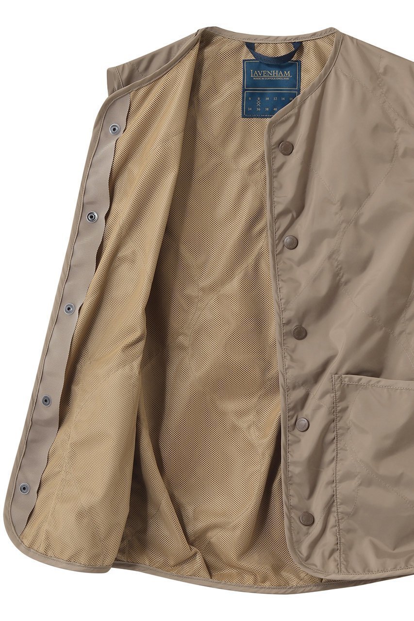 【ラベンハム/lavenham】のUNWADDED COCOON THORNHAM 人気、トレンドファッション・服の通販 founy(ファニー) 　ファッション　Fashion　レディースファッション　Fashion for Women　アウター　Coat / Outerwear Collection　レディースジャケット・軽アウター　Jackets　ブルゾンジャケット・スポーティアウター　Blouson Jackets　キルティング　Quilted, Quilting　クラシカル　Classical, Vintage-Inspired　ジャケット　Jacket, Outerwear　ブルゾン　Blouson, Bomber Jacket　ベスト　Vest, Waistcoat　ポケット　Pocket, Pocket Detail　エレガント 上品　Elegant　夏　Summer　新作・新入荷　New Arrivals / New In　春　Spring　S/S・春夏　SS, Spring/Summer, Warm Season　other-5|ID: prp329100004910472 ipo3291000000036790270