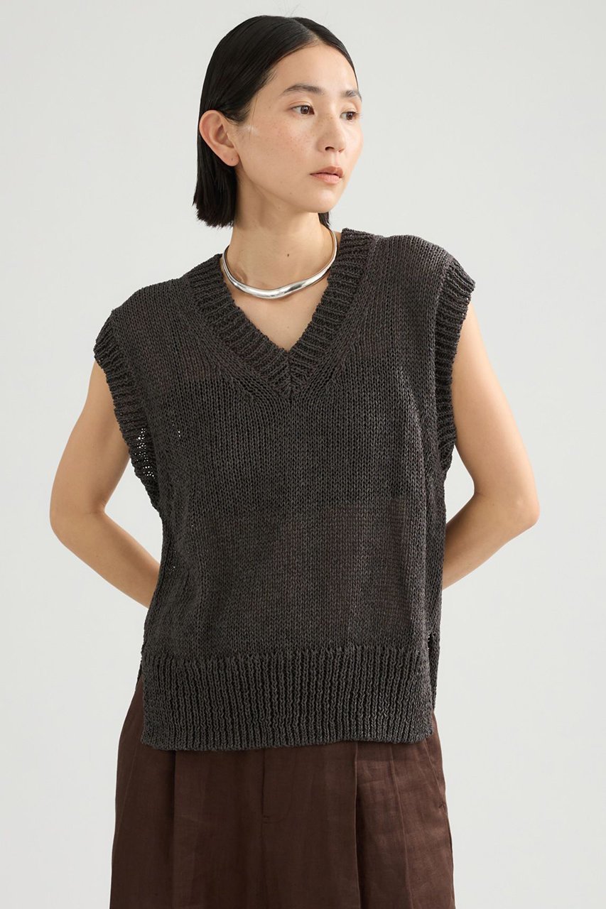 【カオス/Chaos】のフィラージニットベスト インテリア・キッズ・メンズ・レディースファッション・服の通販 founy(ファニー) 　ファッション　Fashion　レディースファッション　Fashion for Women　トップス・カットソー　Cut & Sew Tops　ニット　Knit Tops & Sweaters　ベスト&ジレ / 重ね着スタイル　Vests & Gilets　カジュアルプルオーバー・ニットトップス　Pullovers & Knit Tops / Casual Pullovers　カットソー　Cut and Sewn Top　スリット　Slit, Slit Detail　ベスト　Vest, Waistcoat　吸水　Absorbent, Quick-Dry　夏　Summer　新作・新入荷　New Arrivals / New In　チャコール|ID: prp329100004910479 ipo3291000000036790340