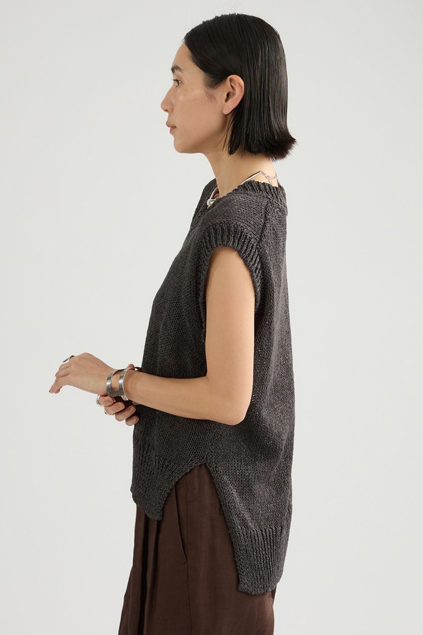 【カオス/Chaos】のフィラージニットベスト 人気、トレンドファッション・服の通販 founy(ファニー) 　ファッション　Fashion　レディースファッション　Fashion for Women　トップス・カットソー　Cut & Sew Tops　ニット　Knit Tops & Sweaters　ベスト&ジレ / 重ね着スタイル　Vests & Gilets　カジュアルプルオーバー・ニットトップス　Pullovers & Knit Tops / Casual Pullovers　カットソー　Cut and Sewn Top　スリット　Slit, Slit Detail　ベスト　Vest, Waistcoat　吸水　Absorbent, Quick-Dry　夏　Summer　新作・新入荷　New Arrivals / New In　other-3|ID: prp329100004910479 ipo3291000000036790342