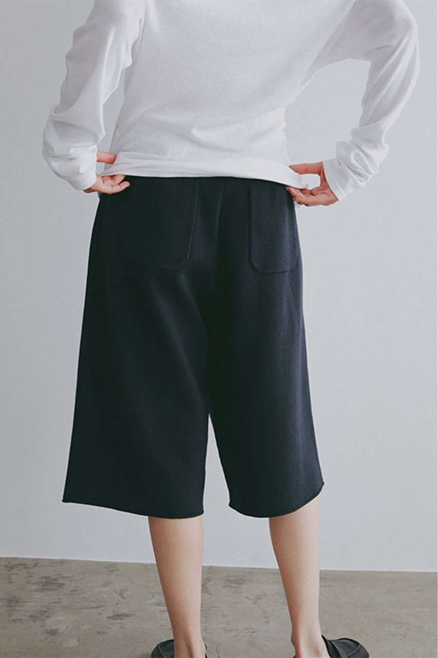 【エトレトウキョウ/ETRE TOKYO】のダブルフェイスニットハーフパンツ 人気、トレンドファッション・服の通販 founy(ファニー) 　ファッション　Fashion　レディースファッション　Fashion for Women　パンツ　Pants & Trousers　ショートパンツ・ハーフパンツ　High-Waisted & Relaxed Shorts　おすすめ　Recommended / Our Picks　コンパクト　Compact, Small Size　シューズ　Shoes, Footwear　ショート　Short, Short Length　シルク　Silk, 100% Silk　シンプル　Simple, Minimal　ジャケット　Jacket, Outerwear　ハーフ　Half, Half-Length　バランス　Balance, Style Balance　リラックス　Relax, Relaxed Fit　エレガント 上品　Elegant　新作・新入荷　New Arrivals / New In　other-2|ID: prp329100004910495 ipo3291000000036790495