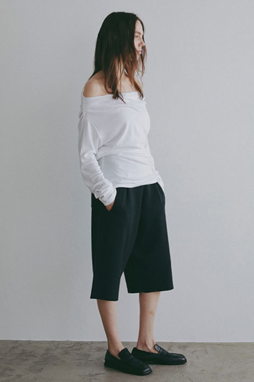 【エトレトウキョウ/ETRE TOKYO】のダブルフェイスニットハーフパンツ 人気、トレンドファッション・服の通販 founy(ファニー) 　ファッション　Fashion　レディースファッション　Fashion for Women　パンツ　Pants & Trousers　ショートパンツ・ハーフパンツ　High-Waisted & Relaxed Shorts　おすすめ　Recommended / Our Picks　コンパクト　Compact, Small Size　シューズ　Shoes, Footwear　ショート　Short, Short Length　シルク　Silk, 100% Silk　シンプル　Simple, Minimal　ジャケット　Jacket, Outerwear　ハーフ　Half, Half-Length　バランス　Balance, Style Balance　リラックス　Relax, Relaxed Fit　エレガント 上品　Elegant　新作・新入荷　New Arrivals / New In　other-5|ID: prp329100004910495 ipo3291000000036790498