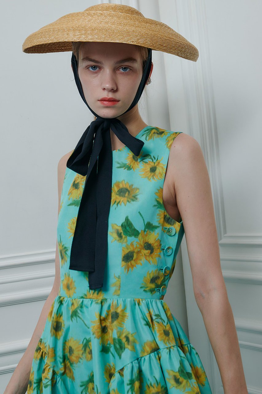 【アルアバイル/allureville】の【LOULOU WILLOUGHBY】サンフラワープリントバッククロスワンピース 人気、トレンドファッション・服の通販 founy(ファニー) 　ファッション　Fashion　レディースファッション　Fashion for Women　ワンピース　Dresses　チュニック　Tunic Tops & Dresses　ギャザー　Gathered, Ruffled　タフタ　Taffeta, Structured Fabric　チュニック　Tunic, Long Top　フィット　Fit, Slim Fit　フレア　Flare, Flared　プリント　Print, Printed Pattern　ロング　Long, Long-Length　夏　Summer　other-2|ID: prp329100004910536 ipo3291000000036792859