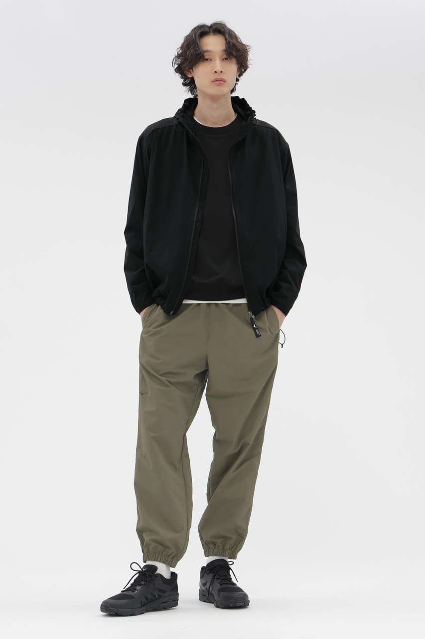 【その他のブランド/Other】のWATER REPELENT NYLON POPLIN TROUSERS インテリア・キッズ・メンズ・レディースファッション・服の通販 founy(ファニー) 　ファッション　Fashion　レディースファッション　Fashion for Women　パンツ　Pants & Trousers　コレクション　Collection, Seasonal Line　バランス　Balance, Style Balance　マーガレット　Marguerite, Daisy Pattern　リラックス　Relax, Relaxed Fit　カーキ|ID: prp329100004910600 ipo3291000000036793419