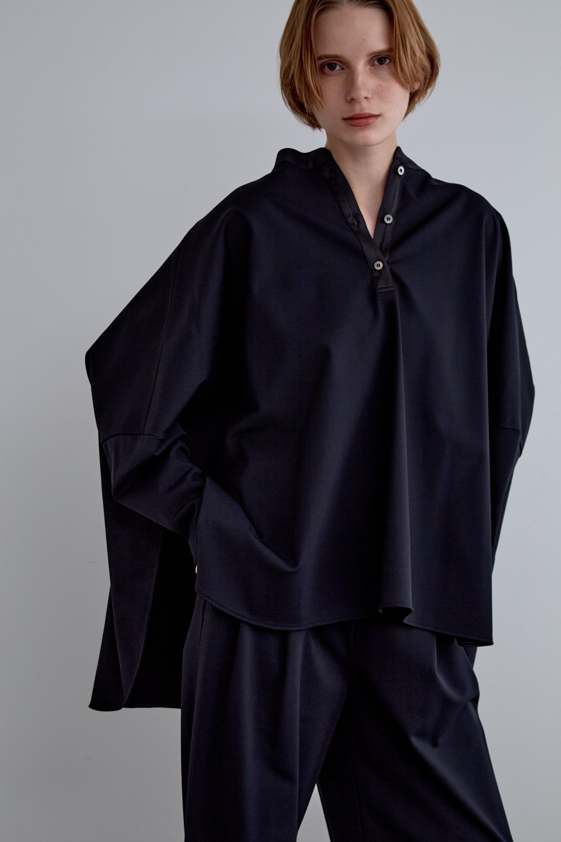 【ル フィル/LE PHIL】の《LE PHIL》ハイストレッチ裏起毛プルオーバー 人気、トレンドファッション・服の通販 founy(ファニー) ファッション Fashion レディースファッション Fashion for Women トップス・カットソー Cut & Sew Tops シャツ・ブラウス・オフィスカジュアル Elegant Blouses & Button-Ups ロングTシャツ・Tシャツ Longline T-Shirts & Tees カジュアルプルオーバー・ニットトップス Pullovers & Knit Tops / Casual Pullovers カットソー・ベーシックTシャツ Cut-and-Sewn Tops / Stretch Tees & Basics ウォーム Warm Fabric エレガント 上品 Elegant サテン Satin, Glossy Fabric シンプル Simple, Minimal スタンダード Standard, Basic ストレッチ Stretch, Stretchy Fabric スリット Slit, Slit Detail スリーブ Sleeve, Long Sleeve / Short Sleeve パターン Pattern, Design Print フォルム Silhouette, Form ボックス Boxy, Box Shape ボトム Bottoms, Lower Wear ロング Long, Long-Length other-1|ID: prp329100004910623 ipo3291000000036793621