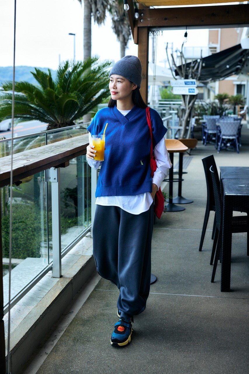 【ナゴンスタンス/nagonstans】のSEMI WORSTED Over Size Vest/ベスト 人気、トレンドファッション・服の通販 founy(ファニー) ファッション Fashion レディースファッション Fashion for Women アウター Coat / Outerwear Collection レディースジャケット・軽アウター Jackets カットソー Cut and Sewn Top シンプル Simple, Minimal ジャケット Jacket, Outerwear スリット Slit, Slit Detail ベスト Vest, Waistcoat メランジ Melange, Mixed Yarn other-6|ID: prp329100004910934 ipo3291000000036797566