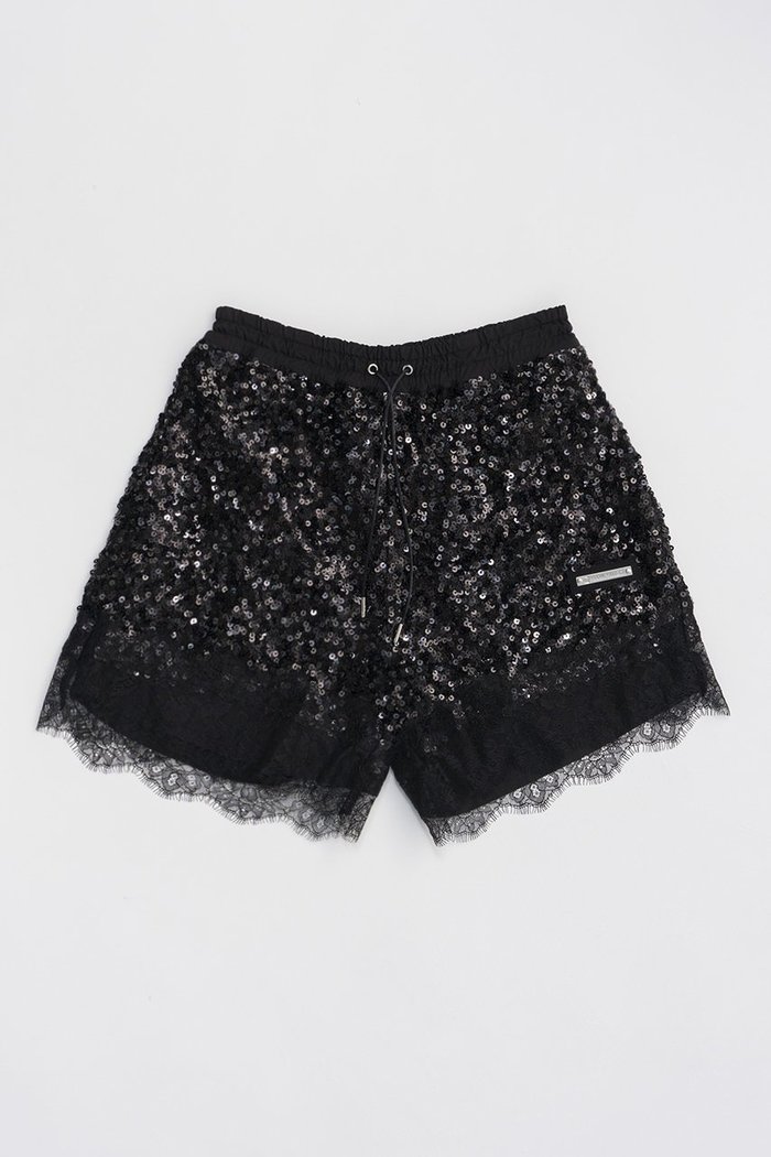 【プランク プロジェクト/PRANK PROJECT】のスパンコールレースショートパンツ / Spangle Lace Short Pants インテリア・キッズ・メンズ・レディースファッション・服の通販 founy(ファウニー) https://founy.com/ ファッション Fashion レディースファッション Fashion for Women パンツ Pants & Trousers ショートパンツ・ハーフパンツ High-Waisted & Relaxed Shorts コンビ Combo, Combination Style ショート Short, Short Length スカラップ Scallop, Scalloped Edge スパンコール Sequins, Sequin Embellishment ランダム Random, Irregular レース Lace, Lace Fabric |ID: prp329100004910981 ipo3291000000036798508