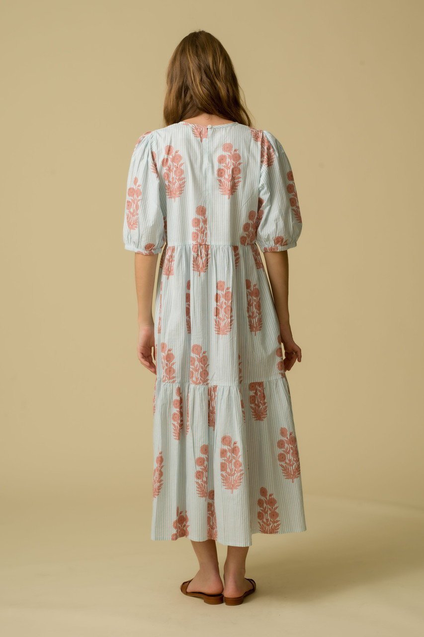 【エスゼット ブロックプリント/SZ Blockprints】のGAIA DRESS POPPY ON THIN STRIPE ティアードドレス 人気、トレンドファッション・服の通販 founy(ファニー) 　ファッション　Fashion　レディースファッション　Fashion for Women　ワンピース　Dresses　フォーマル・パーティードレス・結婚式用ドレス　Elegant & Casual Dresses　チュニック　Tunic Tops & Dresses　コンビ　Combo, Combination Style　ストライプ　Stripe, Striped Pattern　チュニック　Tunic, Long Top　ドレス　Dress, One-Piece　フェミニン　Feminine, Girly　リゾート　Resort, Vacation Style　other-7|ID: prp329100004911022 ipo3291000000036799281