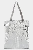 【ル フィル/LE PHIL】の《LE PHIL SPORTS》スーベニアトート 人気、トレンドファッション・服の通販 founy(ファニー) ファッション Fashion レディースファッション Fashion for Women バッグ Bags スポーツウェア Functional & Stylish Sportswear スポーツバッグ・ジム用ポーチ・バックパック Gym Bag / Sports Backpack / Pouch for Training シルバー Silver, Metallic Silver メタリック Metallic, Shiny Finish |ID:prp329100004911225