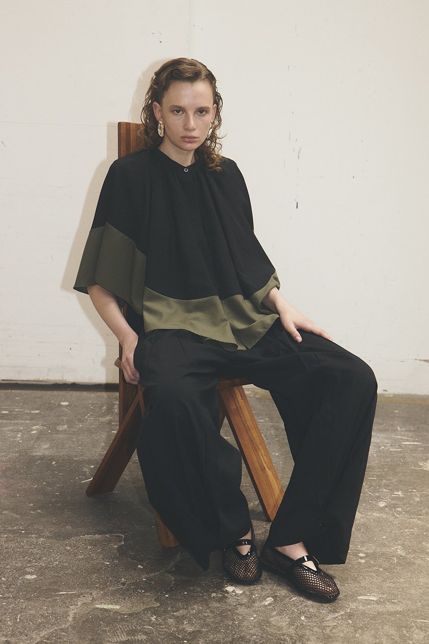 【その他のブランド/Other】のケープレイヤード バイカラーブラウス 人気、トレンドファッション・服の通販 founy(ファニー) 　ファッション　Fashion　レディースファッション　Fashion for Women　トップス・カットソー　Cut & Sew Tops　シャツ・ブラウス・オフィスカジュアル　Elegant Blouses & Button-Ups　ショート　Short, Short Length　スリーブ　Sleeve, Long Sleeve / Short Sleeve　ノースリーブ　Sleeveless, No-Sleeve　エレガント 上品　Elegant　夏　Summer　新作・新入荷　New Arrivals / New In　other-5|ID: prp329100004914074 ipo3291000000036824699