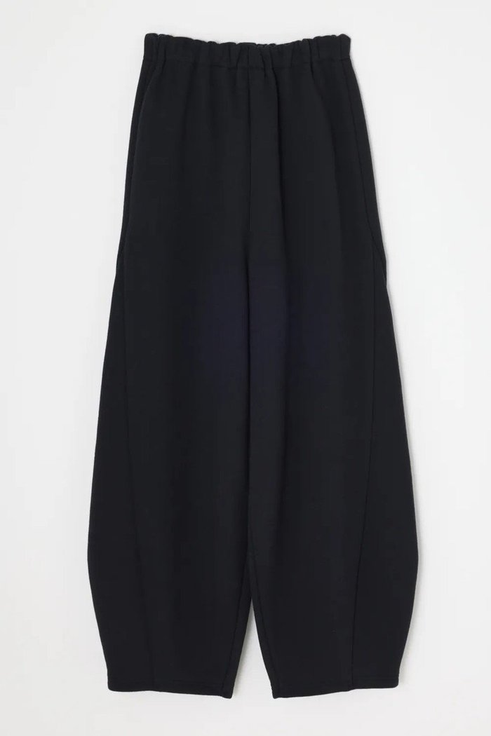 【ナゴンスタンス/nagonstans】のoval pants インテリア・キッズ・メンズ・レディースファッション・服の通販 founy(ファウニー) https://founy.com/ ファッション Fashion レディースファッション Fashion for Women パンツ Pants & Trousers オーバル Oval Design セットアップ Set-Up, Coordinated Outfit フォルム Silhouette, Form ボトム Bottoms, Lower Wear リラックス Relax, Relaxed Fit |ID: prp329100004914202 ipo3291000000036827833