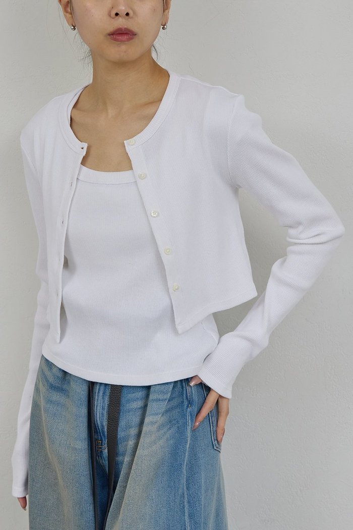 【ガリャルダガランテ/GALLARDAGALANTE】の【PEAS】コットンシルクカーディガン インテリア・キッズ・メンズ・レディースファッション・服の通販 founy(ファニー) https://founy.com/ ファッション Fashion レディースファッション Fashion for Women トップス・カットソー Cut & Sew Tops ニット Knit Tops & Sweaters カーディガン・羽織り Layered Style Cardigans おすすめ Recommended / Our Picks なめらか Smooth, Silky Texture アンサンブル Ensemble Set カーディガン Cardigan, Knitwear クロップド Cropped, Short Length シルク Silk, 100% Silk トレンド Trend, Trending Now バランス Balance, Style Balance ロング Long, Long-Length ワイド Wide, Wide Fit |ID: prp329100004914225 ipo3291000000036828075