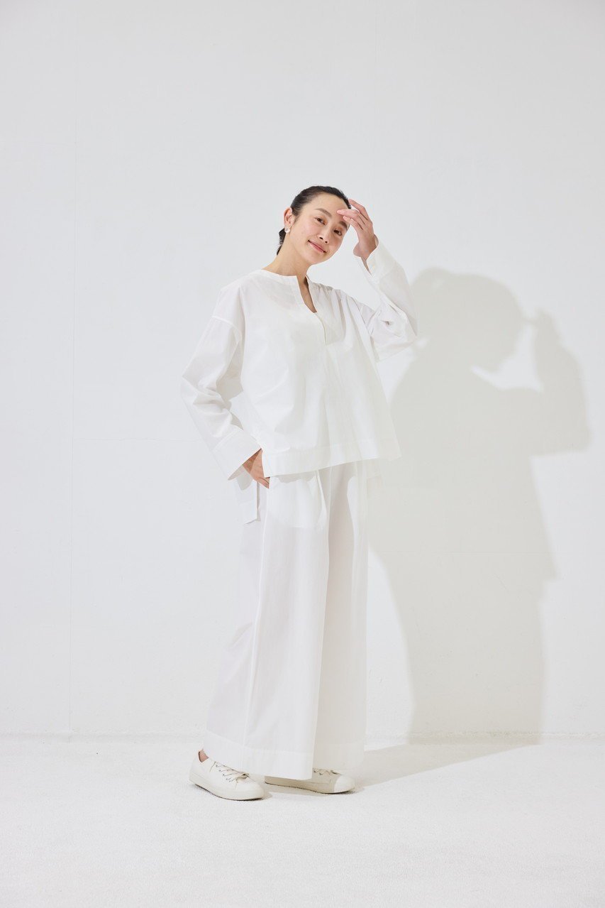 【プリスティン/PRISTINE】のポプリンノーカラーシャツ 人気、トレンドファッション・服の通販 founy(ファニー) ファッション Fashion レディースファッション Fashion for Women トップス・カットソー Cut & Sew Tops シャツ・ブラウス・オフィスカジュアル Elegant Blouses & Button-Ups ロングTシャツ・Tシャツ Longline T-Shirts & Tees カットソー・ベーシックTシャツ Cut-and-Sewn Tops / Stretch Tees & Basics スリット Slit, Slit Detail スリーブ Sleeve, Long Sleeve / Short Sleeve フロント Front, Front Design リラックス Relax, Relaxed Fit ロング Long, Long-Length 人気 Popular, Best Seller 夏 Summer 春 Spring S/S・春夏 SS, Spring/Summer, Warm Season other-7|ID: prp329100004914269 ipo3291000000036828629