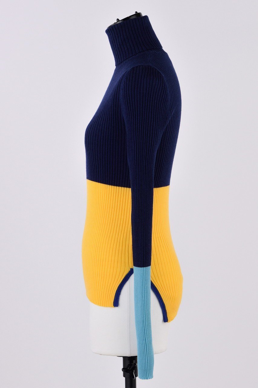 【ナゴンスタンス/nagonstans】のhigh neck L/Sロングスリーブカットソー 人気、トレンドファッション・服の通販 founy(ファニー) 　ファッション　Fashion　レディースファッション　Fashion for Women　トップス・カットソー　Cut & Sew Tops　シャツ・ブラウス・オフィスカジュアル　Elegant Blouses & Button-Ups　ロングTシャツ・Tシャツ　Longline T-Shirts & Tees　カットソー・ベーシックTシャツ　Cut-and-Sewn Tops / Stretch Tees & Basics　カットソー　Cut and Sewn Top　スリット　Slit, Slit Detail　スリーブ　Sleeve, Long Sleeve / Short Sleeve　フィット　Fit, Slim Fit　ブロック　Block, Solid Block Pattern　ロング　Long, Long-Length　冬　Winter / This Winter　other-2|ID: prp329100004914365 ipo3291000000036829582