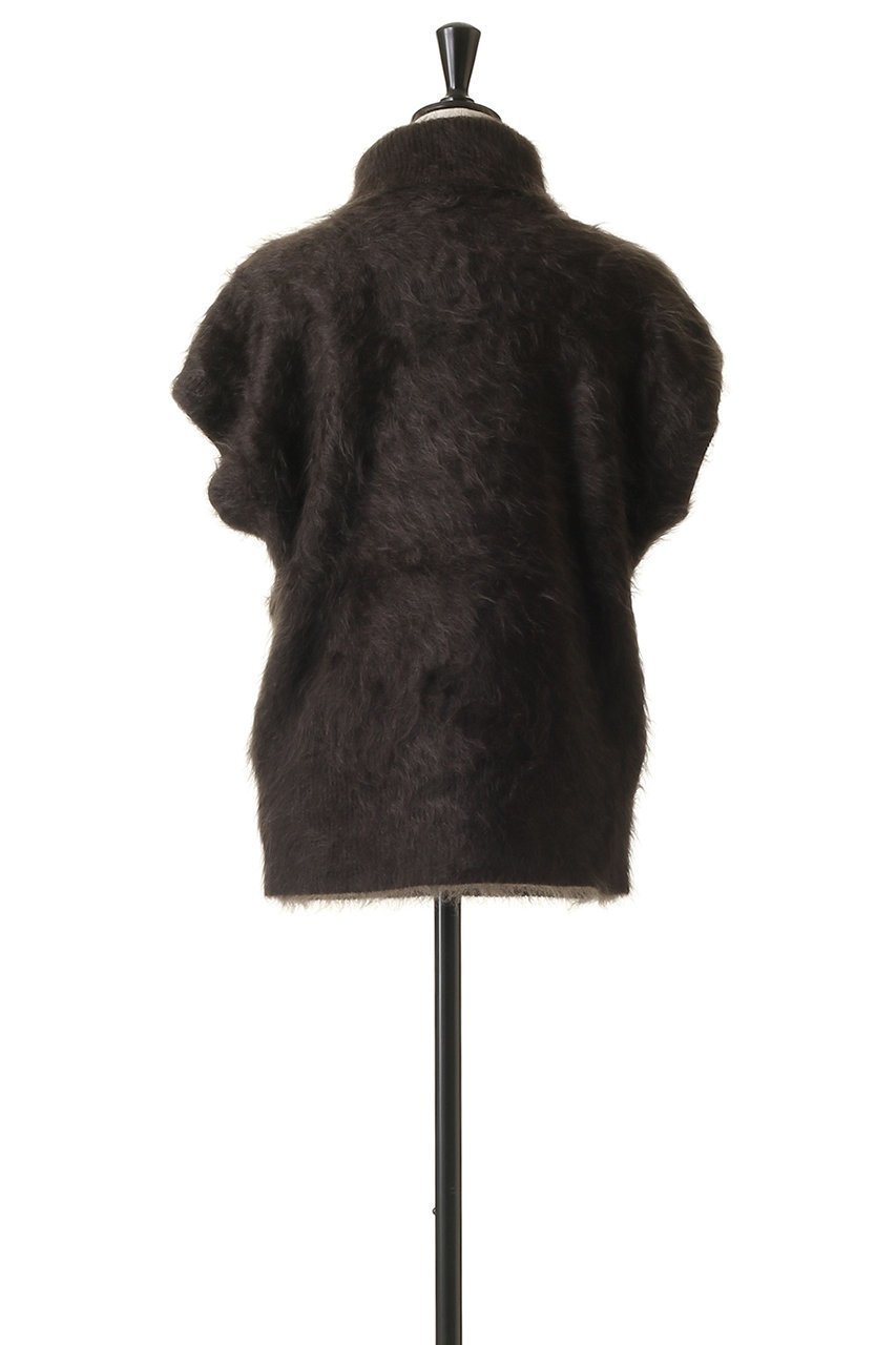 【ブラミンク/BLAMINK】のカシミヤファータートルネックベスト 人気、トレンドファッション・服の通販 founy(ファニー) 　ファッション　Fashion　レディースファッション　Fashion for Women　トップス・カットソー　Cut & Sew Tops　ニット　Knit Tops & Sweaters　ベスト&ジレ / 重ね着スタイル　Vests & Gilets　カジュアルプルオーバー・ニットトップス　Pullovers & Knit Tops / Casual Pullovers　タートルネック・ハイネックトップス　Turtlenecks & High-Neck Tops　カットソー　Cut and Sewn Top　シンプル　Simple, Minimal　スリット　Slit, Slit Detail　タートルネック　Turtleneck, High Neck　ベスト　Vest, Waistcoat　ラグジュアリー　Luxury, Elegant　other-4|ID: prp329100004914567 ipo3291000000036832645