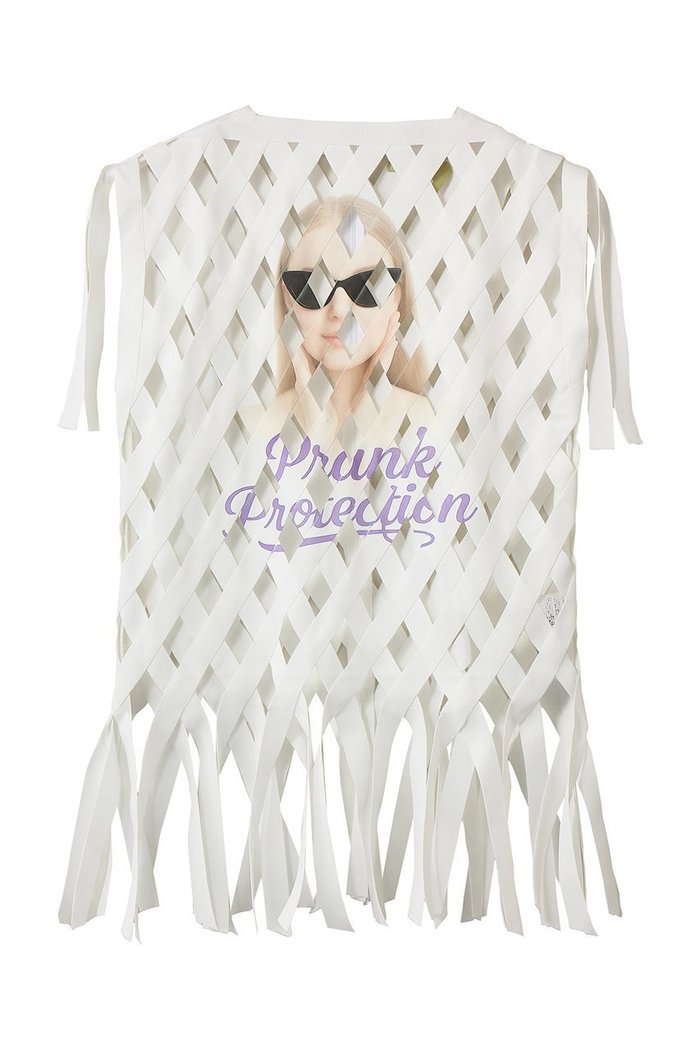 【プランク プロジェクト/PRANK PROJECT】のフェイスプリントリボンTシャツ インテリア・キッズ・メンズ・レディースファッション・服の通販 founy(ファニー) https://founy.com/ ファッション Fashion レディースファッション Fashion for Women トップス・カットソー Cut & Sew Tops シャツ・ブラウス・オフィスカジュアル Elegant Blouses & Button-Ups ロングTシャツ・Tシャツ Longline T-Shirts & Tees カットソー・ベーシックTシャツ Cut-and-Sewn Tops / Stretch Tees & Basics インナー Innerwear ショート Short, Short Length スリーブ Sleeve, Long Sleeve / Short Sleeve プリント Print, Printed Pattern メッシュ Mesh, Net Fabric |ID: prp329100004914796 ipo3291000000036835706