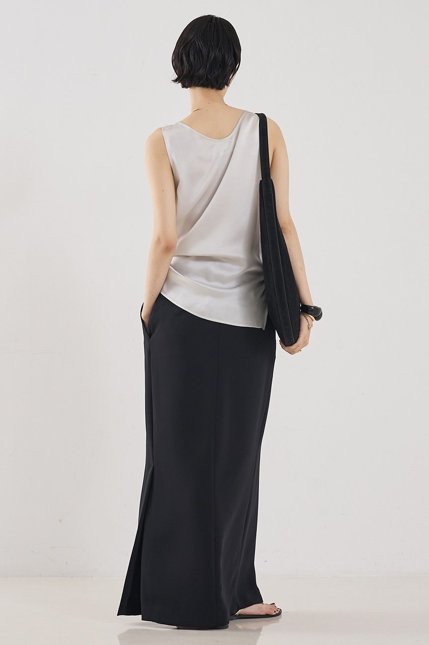 【ザ ストア バイ シー/THE STORE by C】の【COCUCA】シルクタンクトップ 人気、トレンドファッション・服の通販 founy(ファニー) ファッション Fashion レディースファッション Fashion for Women トップス・カットソー Cut & Sew Tops キャミソール&ノースリーブ Camisoles & Sleeveless Tops シャツ・ブラウス・オフィスカジュアル Elegant Blouses & Button-Ups ロングTシャツ・Tシャツ Longline T-Shirts & Tees カットソー・ベーシックTシャツ Cut-and-Sewn Tops / Stretch Tees & Basics インナー Innerwear エレガント 上品 Elegant キャミソール Camisole, Spaghetti Strap Top サテン Satin, Glossy Fabric シルク Silk, 100% Silk シンプル Simple, Minimal タンク Tank Top, Sleeveless Top ドレープ Drape, Draping Fabric パウダー Powder, Soft Tone ベーシック Basic, Essential other-5|ID: prp329100004915029 ipo3291000000036838753