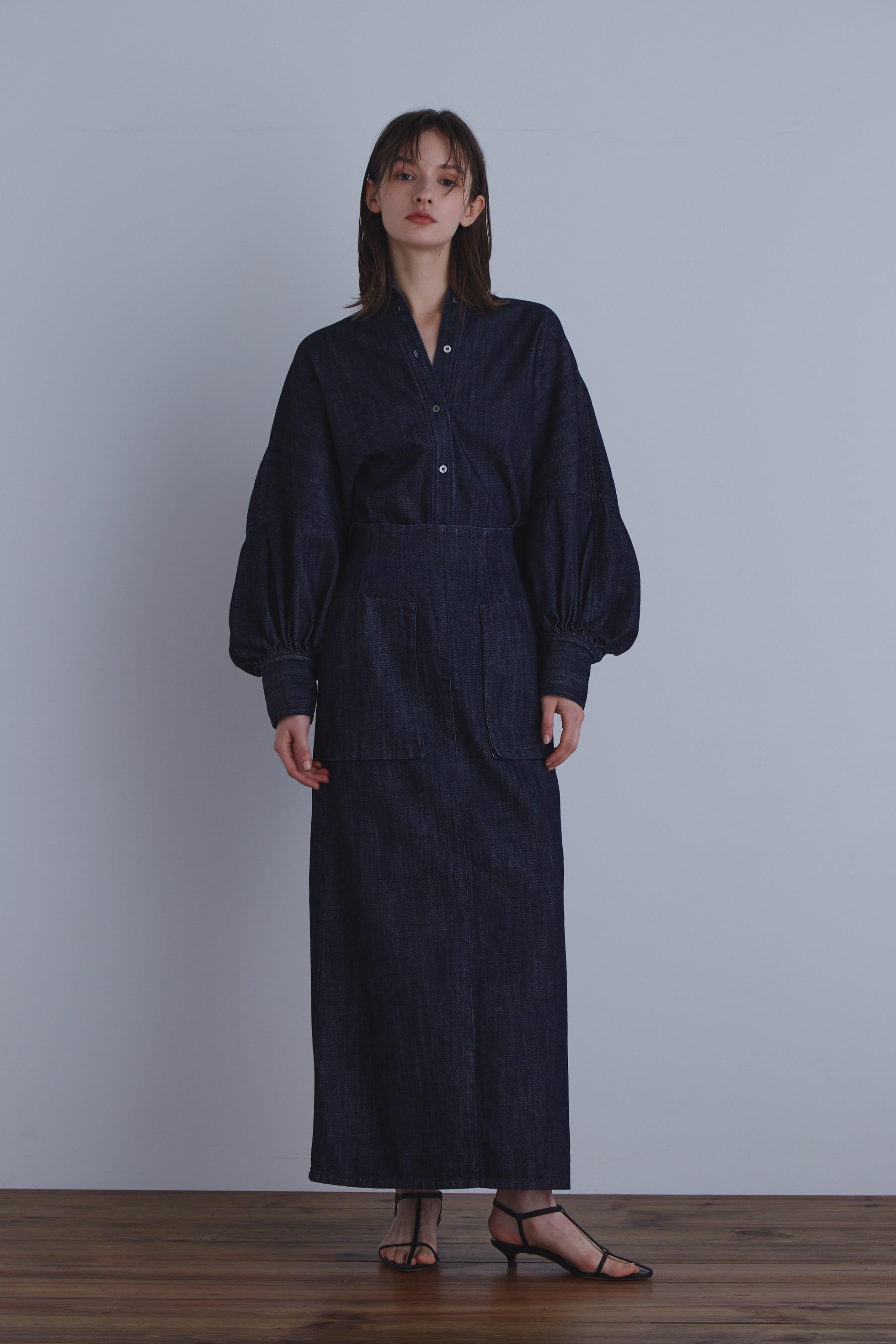 【ル フィル/LE PHIL】の《LE PHIL》ルーズデニムブラウス 人気、トレンドファッション・服の通販 founy(ファニー) ファッション Fashion レディースファッション Fashion for Women トップス・カットソー Cut & Sew Tops シャツ・ブラウス・オフィスカジュアル Elegant Blouses & Button-Ups インディゴ Indigo Denim スリーブ Sleeve, Long Sleeve / Short Sleeve デニム Denim, Jeans Material バランス Balance, Style Balance ビッグ Big, Oversized ロング Long, Long-Length 春 Spring 羽織 Haori, Light Jacket other-3|ID: prp329100004915419 ipo3291000000036842900