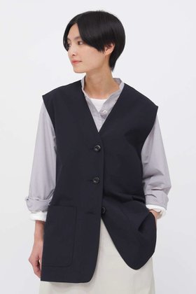 【マーガレットハウエル/MARGARET HOWELL】 UNIFORM WOOL POLYESTER BLOUSON人気、トレンドファッション・服の通販 founy(ファニー) ファッション Fashion レディースファッション Fashion for Women アウター Coat / Outerwear Collection レディースジャケット・軽アウター Jackets ブルゾンジャケット・スポーティアウター Blouson Jackets おすすめ Recommended / Our Picks なめらか Smooth, Silky Texture シンプル Simple, Minimal ジャケット Jacket, Outerwear セットアップ Set-Up, Coordinated Outfit フラット Flat, Flat Shoes ベスト Vest, Waistcoat ポケット Pocket, Pocket Detail メンズ Men's, Menswear 新作・新入荷 New Arrivals / New In |ID:prp329100004915508