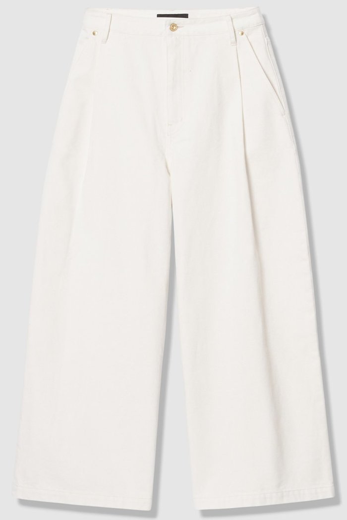 【アルアバイル/allureville】のホワイトデニムワイドレッグパンツ インテリア・キッズ・メンズ・レディースファッション・服の通販 founy(ファニー) https://founy.com/ ファッション Fashion レディースファッション Fashion for Women パンツ Pants & Trousers デニムパンツ・ジーンズ・美脚デニム Denim Jeans & Pants なめらか Smooth, Silky Texture デニム Denim, Jeans Material ワイド Wide, Wide Fit エレガント 上品 Elegant |ID: prp329100004915640 ipo3291000000036844900