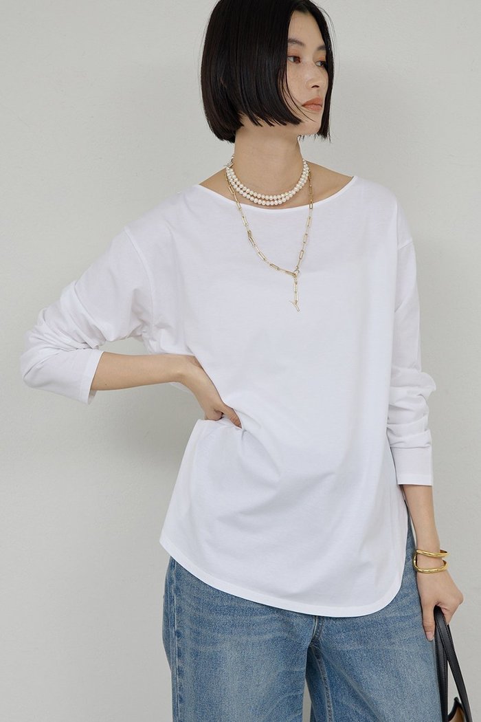 【ガリャルダガランテ/GALLARDAGALANTE】のラウンドヘムTee インテリア・キッズ・メンズ・レディースファッション・服の通販 founy(ファニー) https://founy.com/ ファッション Fashion レディースファッション Fashion for Women トップス・カットソー Cut & Sew Tops シャツ・ブラウス・オフィスカジュアル Elegant Blouses & Button-Ups ロングTシャツ・Tシャツ Longline T-Shirts & Tees カットソー・ベーシックTシャツ Cut-and-Sewn Tops / Stretch Tees & Basics カットソー Cut and Sewn Top スリーブ Sleeve, Long Sleeve / Short Sleeve ベーシック Basic, Essential ロング Long, Long-Length 洗える Machine Washable |ID: prp329100004916992 ipo3291000000036865906