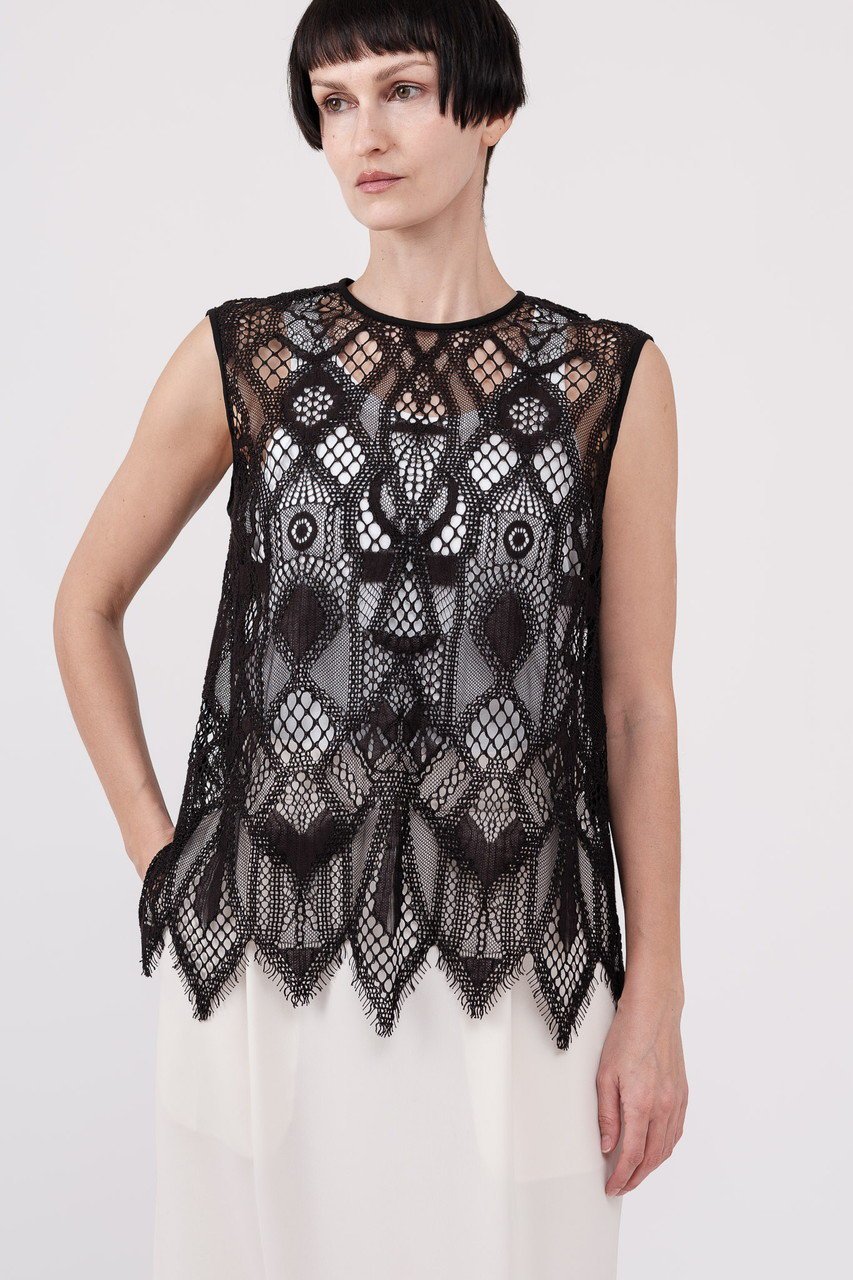 【ドメル/DOMELLE】のジオメトリック レース ブラウス 人気、トレンドファッション・服の通販 founy(ファニー) ファッション Fashion レディースファッション Fashion for Women トップス・カットソー Cut & Sew Tops キャミソール&ノースリーブ Camisoles & Sleeveless Tops シャツ・ブラウス・オフィスカジュアル Elegant Blouses & Button-Ups インナー Innerwear キャミソール Camisole, Spaghetti Strap Top ジャケット Jacket, Outerwear セットアップ Set-Up, Coordinated Outfit ネップ Nepp, Slub Yarn ノースリーブ Sleeveless, No-Sleeve ブルゾン Blouson, Bomber Jacket モチーフ Motif, Design Theme レース Lace, Lace Fabric other-6|ID: prp329100004917339 ipo3291000000036872446