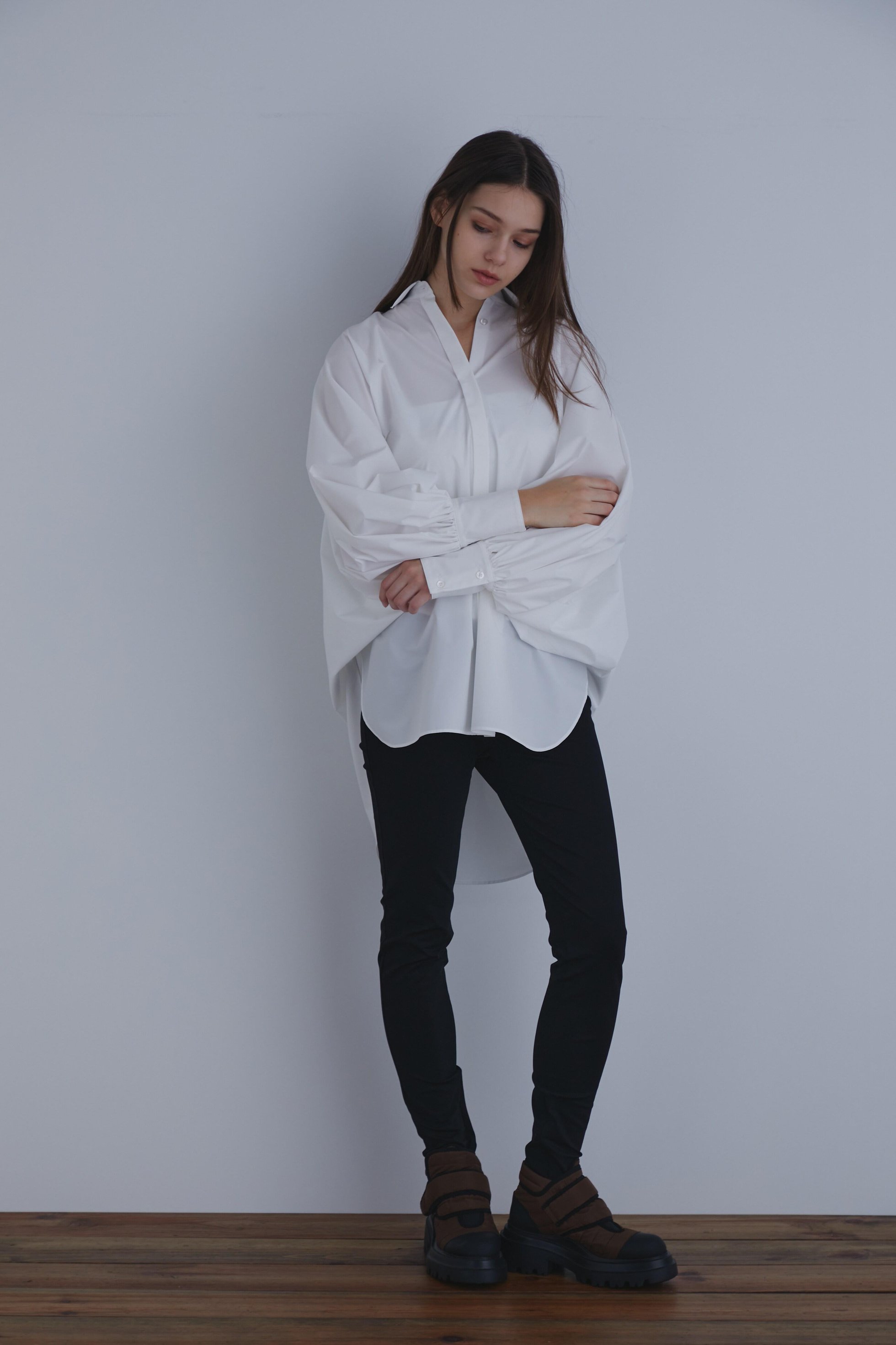 【ル フィル/LE PHIL】の《LE PHIL》SOLOTEX ブロードブラウス 人気、トレンドファッション・服の通販 founy(ファニー) ファッション Fashion レディースファッション Fashion for Women トップス・カットソー Cut & Sew Tops シャツ・ブラウス・オフィスカジュアル Elegant Blouses & Button-Ups ギャザー Gathered, Ruffled スリーブ Sleeve, Long Sleeve / Short Sleeve ブロード Broadcloth, Fine Cotton ロング Long, Long-Length other-5|ID: prp329100004917482 ipo3291000000036874697