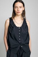 【ブリル/BRILL】のタフタギャザーノースリーブブラウス 人気、トレンドファッション・服の通販 founy(ファニー) ファッション Fashion レディースファッション Fashion for Women トップス・カットソー Cut & Sew Tops キャミソール&ノースリーブ Camisoles & Sleeveless Tops シャツ・ブラウス・オフィスカジュアル Elegant Blouses & Button-Ups ギャザー Gathered, Ruffled タフタ Taffeta, Structured Fabric タンク Tank Top, Sleeveless Top ノースリーブ Sleeveless, No-Sleeve フォルム Silhouette, Form エレガント 上品 Elegant |ID:prp329100004917862