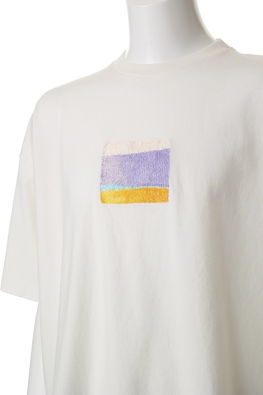 【ヨーク/YOKE】の【UNISEX】EMBROIDERY T-シャツ 人気、トレンドファッション・服の通販 founy(ファニー) 　ファッション　Fashion　レディースファッション　Fashion for Women　トップス・カットソー　Cut & Sew Tops　シャツ・ブラウス・オフィスカジュアル　Elegant Blouses & Button-Ups　ロングTシャツ・Tシャツ　Longline T-Shirts & Tees　カットソー・ベーシックTシャツ　Cut-and-Sewn Tops / Stretch Tees & Basics　ユニセックス　Unisex, Genderless　インド　Indian Textile　ショート　Short, Short Length　スリーブ　Sleeve, Long Sleeve / Short Sleeve　フロント　Front, Front Design　ランダム　Random, Irregular　定番　Standard, Basic Item　other-5|ID: prp329100004917961 ipo3291000000036885013