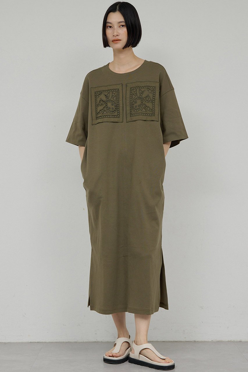 【ガリャルダガランテ/GALLARDAGALANTE】の【Dhritie】レースパッチワークワンピース インテリア・キッズ・メンズ・レディースファッション・服の通販 founy(ファニー) 　ファッション　Fashion　レディースファッション　Fashion for Women　ワンピース　Dresses　チュニック　Tunic Tops & Dresses　インド　Indian Textile　ジップ　Zip, Zipper　チュニック　Tunic, Long Top　リラックス　Relax, Relaxed Fit　ロング　Long, Long-Length　カーキ|ID: prp329100004918015 ipo3291000000036886872