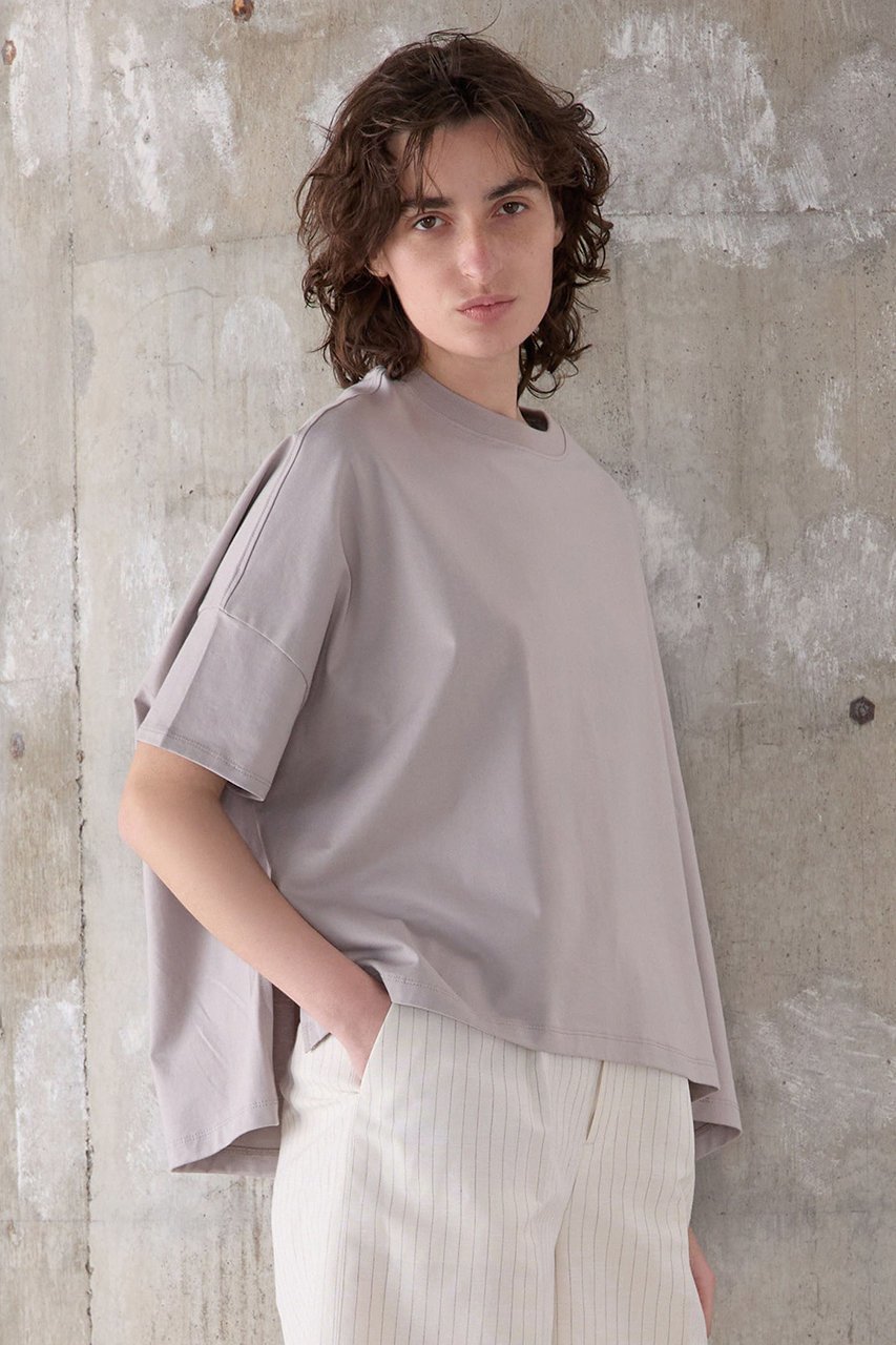 【マルティニーク/martinique】の《別注》【COGTHEBIGSMOKE】NOA T SHIRT 人気、トレンドファッション・服の通販 founy(ファニー) 　ファッション　Fashion　レディースファッション　Fashion for Women　トップス・カットソー　Cut & Sew Tops　シャツ・ブラウス・オフィスカジュアル　Elegant Blouses & Button-Ups　ロングTシャツ・Tシャツ　Longline T-Shirts & Tees　カットソー・ベーシックTシャツ　Cut-and-Sewn Tops / Stretch Tees & Basics　コレクション　Collection, Seasonal Line　ショート　Short, Short Length　スリーブ　Sleeve, Long Sleeve / Short Sleeve　トレンド　Trend, Trending Now　なめらか　Smooth, Silky Texture　ハーフ　Half, Half-Length　バランス　Balance, Style Balance　別注　Limited Edition, Custom Order　リアル　Real, Realistic　ロンドン　London Style, British Inspired　ワイド　Wide, Wide Fit　日本製　Made In Japan　エレガント 上品　Elegant　other-2|ID: prp329100004918552 ipo3291000000036892098