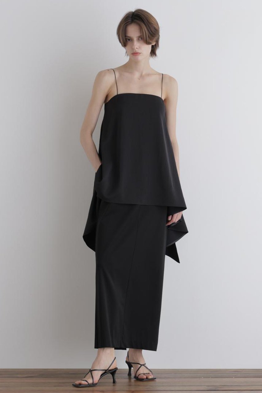 【ル フィル/LE PHIL】のライトサテンカップインキャミ 人気、トレンドファッション・服の通販 founy(ファニー) 　ファッション　Fashion　レディースファッション　Fashion for Women　トップス・カットソー　Cut & Sew Tops　キャミソール&ノースリーブ　Camisoles & Sleeveless Tops　シャツ・ブラウス・オフィスカジュアル　Elegant Blouses & Button-Ups　インナー　Innerwear　キャミソール　Camisole, Spaghetti Strap Top　サテン　Satin, Glossy Fabric　シンプル　Simple, Minimal　ジャケット　Jacket, Outerwear　スタイリッシュ　Stylish, Fashionable　スタンダード　Standard, Basic　ドレープ　Drape, Draping Fabric　ノースリーブ　Sleeveless, No-Sleeve　ヘムライン　Hemline, Bottom Cut　ラップ　Wrap, Wrap Design　エレガント 上品　Elegant　other-3|ID: prp329100004918752 ipo3291000000036895751