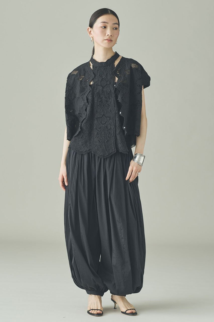 【カレンソロジー/Curensology】のジャカードエンブロイダリーブラウス 人気、トレンドファッション・服の通販 founy(ファニー) 　ファッション　Fashion　レディースファッション　Fashion for Women　トップス・カットソー　Cut & Sew Tops　キャミソール&ノースリーブ　Camisoles & Sleeveless Tops　シャツ・ブラウス・オフィスカジュアル　Elegant Blouses & Button-Ups　インド　Indian Textile　インナー　Innerwear　オーガンジー　Organza Fabric　ジャカード／ジャガード　Jacquard, Woven Pattern　チューブ　Tube, Tube Top　ノースリーブ　Sleeveless, No-Sleeve　フォルム　Silhouette, Form　フロント　Front, Front Design　メッシュ　Mesh, Net Fabric　リボン　Ribbon, Bow　ワーク　Workwear, Utility Style　再入荷　Restock / Back in Stock　other-7|ID: prp329100004918841 ipo3291000000036897882