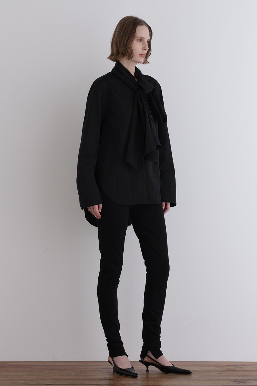 【ル フィル/LE PHIL】のコンパクトナイロンボウタイブラウス 人気、トレンドファッション・服の通販 founy(ファニー) ファッション Fashion レディースファッション Fashion for Women トップス・カットソー Cut & Sew Tops シャツ・ブラウス・オフィスカジュアル Elegant Blouses & Button-Ups おすすめ Recommended / Our Picks シンプル Simple, Minimal スリーブ Sleeve, Long Sleeve / Short Sleeve セットアップ Set-Up, Coordinated Outfit タフタ Taffeta, Structured Fabric ボトム Bottoms, Lower Wear ロング Long, Long-Length 今季 This Season, Current Season other-3|ID: prp329100004918850 ipo3291000000036897946