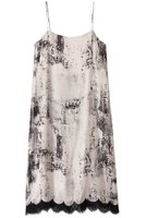 【ジェイドット/j.】のビスコースプリントキャミドレス 人気、トレンドファッション・服の通販 founy(ファニー) ファッション Fashion レディースファッション Fashion for Women ワンピース Dresses フォーマル・パーティードレス・結婚式用ドレス Elegant & Casual Dresses チュニック Tunic Tops & Dresses とろみ Fluid, Flowy Fabric インナー Innerwear ジャケット Jacket, Outerwear チュニック Tunic, Long Top ファブリック Fabric, Textile フェミニン Feminine, Girly プリント Print, Printed Pattern モダン Modern, Contemporary モノトーン Monotone, Black and White レース Lace, Lace Fabric ロング Long, Long-Length エレガント 上品 Elegant |ID:prp329100004918974