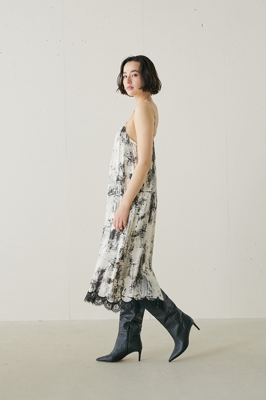 【ジェイドット/j.】のビスコースプリントキャミドレス 人気、トレンドファッション・服の通販 founy(ファニー) 　ファッション　Fashion　レディースファッション　Fashion for Women　ワンピース　Dresses　フォーマル・パーティードレス・結婚式用ドレス　Elegant & Casual Dresses　チュニック　Tunic Tops & Dresses　とろみ　Fluid, Flowy Fabric　インナー　Innerwear　ジャケット　Jacket, Outerwear　チュニック　Tunic, Long Top　ファブリック　Fabric, Textile　フェミニン　Feminine, Girly　プリント　Print, Printed Pattern　モダン　Modern, Contemporary　モノトーン　Monotone, Black and White　レース　Lace, Lace Fabric　ロング　Long, Long-Length　エレガント 上品　Elegant　other-8|ID: prp329100004918974 ipo3291000000036899027