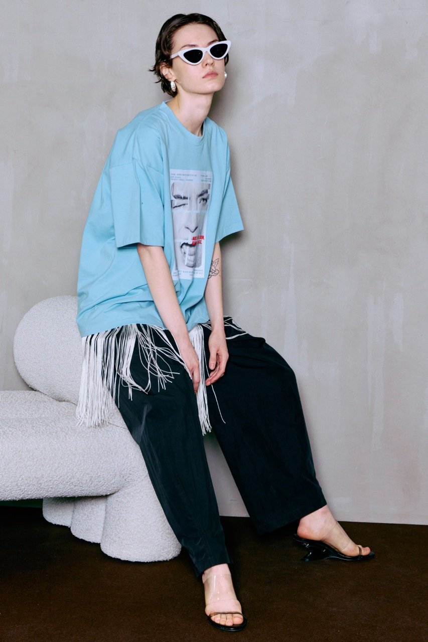 【メゾンスペシャル/MAISON SPECIAL】のSOME KINDA MOOD T-Shirt/SOME KINDA MOOD TEE 人気、トレンドファッション・服の通販 founy(ファニー) 　ファッション　Fashion　レディースファッション　Fashion for Women　トップス・カットソー　Cut & Sew Tops　シャツ・ブラウス・オフィスカジュアル　Elegant Blouses & Button-Ups　ロングTシャツ・Tシャツ　Longline T-Shirts & Tees　カットソー・ベーシックTシャツ　Cut-and-Sewn Tops / Stretch Tees & Basics　グラフィック　Graphic, Graphic Design　ショート　Short, Short Length　スラックス　Slacks, Dress Pants　スリーブ　Sleeve, Long Sleeve / Short Sleeve　デニム　Denim, Jeans Material　バランス　Balance, Style Balance　新作・新入荷　New Arrivals / New In　other-8|ID: prp329100004919062 ipo3291000000036900222