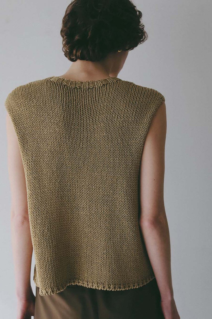 【ハー/HER.】の【4/9 12:00販売開始】リネンミックスローゲージベスト 人気、トレンドファッション・服の通販 founy(ファニー) 　ファッション　Fashion　レディースファッション　Fashion for Women　トップス・カットソー　Cut & Sew Tops　ニット　Knit Tops & Sweaters　ベスト&ジレ / 重ね着スタイル　Vests & Gilets　カジュアルプルオーバー・ニットトップス　Pullovers & Knit Tops / Casual Pullovers　シンプル　Simple, Minimal　フレア　Flare, Flared　ベスト　Vest, Waistcoat　リネン　Linen, Linen Fabric　夏　Summer　新作・新入荷　New Arrivals / New In　other-8|ID: prp329100004919084 ipo3291000000036900422