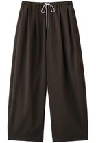 【エリオポール/heliopole】のバレルレッグタックパンツ ダークブラウン|ID: prp329100004919418 ipo3291000000036905086