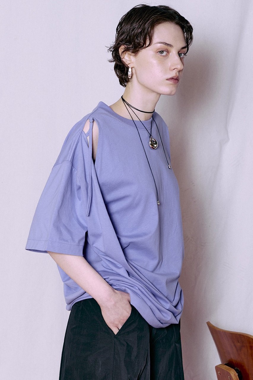 【メゾンスペシャル/MAISON SPECIAL】のAsymmetrical Drape T-Shirt/アシンメトリードレープTEE 人気、トレンドファッション・服の通販 founy(ファニー) 　ファッション　Fashion　レディースファッション　Fashion for Women　トップス・カットソー　Cut & Sew Tops　シャツ・ブラウス・オフィスカジュアル　Elegant Blouses & Button-Ups　ロングTシャツ・Tシャツ　Longline T-Shirts & Tees　カットソー・ベーシックTシャツ　Cut-and-Sewn Tops / Stretch Tees & Basics　カットソー　Cut and Sewn Top　ショート　Short, Short Length　スリット　Slit, Slit Detail　スリーブ　Sleeve, Long Sleeve / Short Sleeve　ドレープ　Drape, Draping Fabric　バランス　Balance, Style Balance　ボトム　Bottoms, Lower Wear　新作・新入荷　New Arrivals / New In　other-2|ID: prp329100004919484 ipo3291000000036905881