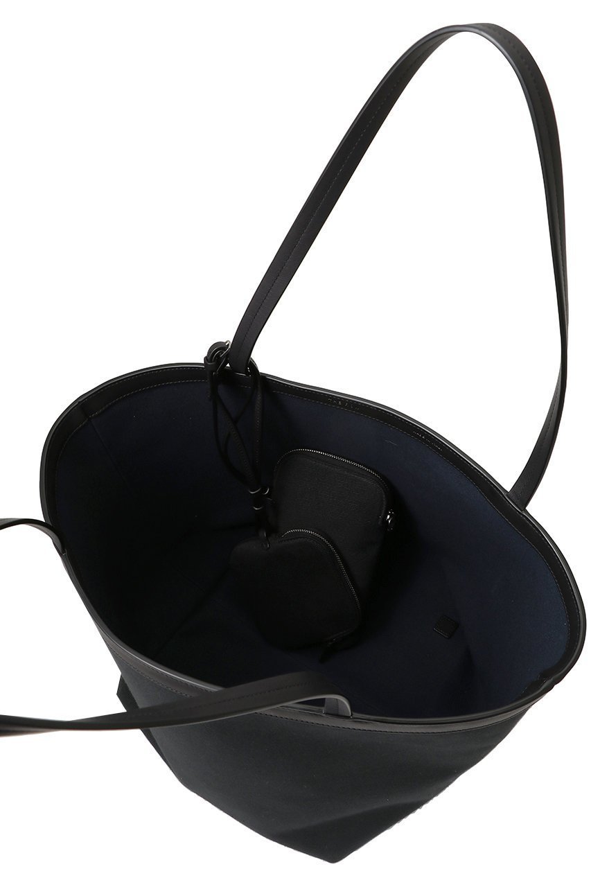 【ザ ロウ/THE ROW】のPARK TOTE THREE CANVAS 人気、トレンドファッション・服の通販 founy(ファニー) 　ファッション　Fashion　レディースファッション　Fashion for Women　バッグ　Bags　キャンバス　Canvas, Canvas Fabric　コンビ　Combo, Combination Style　テクスチャー　Texture, Textured Fabric　ポーチ　Pouch, Small Case　ラップ　Wrap, Wrap Design　リバーシブル　Reversible, Two-Sided　エレガント 上品　Elegant　人気　Popular, Best Seller　other-5|ID: prp329100004921486 ipo3291000000036923978