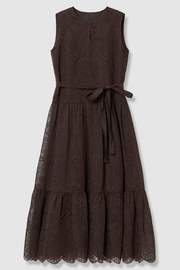 【アナイ/ANAYI】のエンブロイダリーティアードワンピース インテリア・キッズ・メンズ・レディースファッション・服の通販 founy(ファニー) https://founy.com/ ファッション Fashion レディースファッション Fashion for Women ワンピース Dresses チュニック Tunic Tops & Dresses シアー Sheer, See-Through シルク Silk, 100% Silk チュニック Tunic, Long Top ティアードワンピース Tiered Dress, Flared Dress リボン Ribbon, Bow ロング Long, Long-Length エレガント 上品 Elegant 夏 Summer |ID: prp329100004921982 ipo3291000000036930599