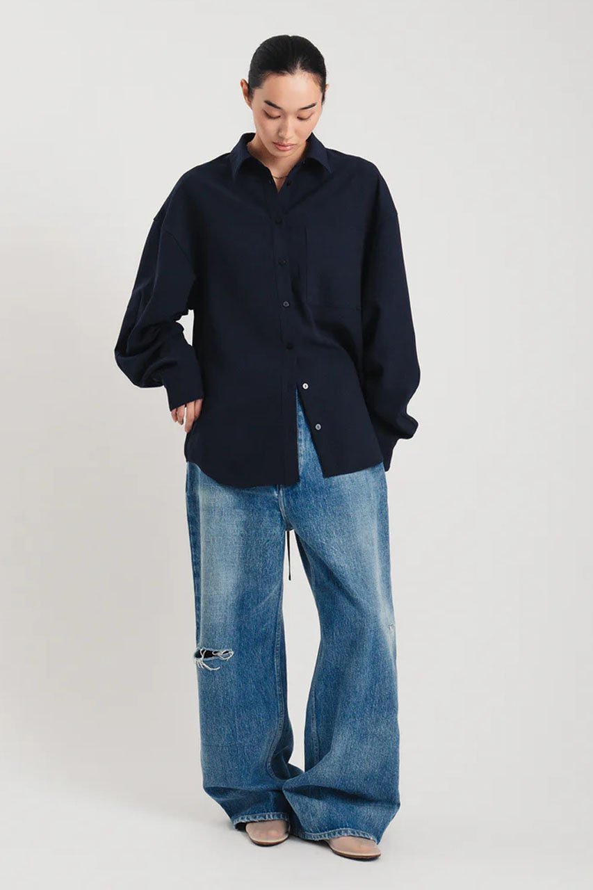 【スタニングルアー/STUNNING LURE】のバックドロストシャツ 人気、トレンドファッション・服の通販 founy(ファニー) 　ファッション　Fashion　レディースファッション　Fashion for Women　トップス・カットソー　Cut & Sew Tops　シャツ・ブラウス・オフィスカジュアル　Elegant Blouses & Button-Ups　バッグ　Bags　インナー　Innerwear　シンプル　Simple, Minimal　スリーブ　Sleeve, Long Sleeve / Short Sleeve　ドローストリング　Drawstring, Pull Cord　フロント　Front, Front Design　レース　Lace, Lace Fabric　ロング　Long, Long-Length　other-8|ID: prp329100004922012 ipo3291000000036931015