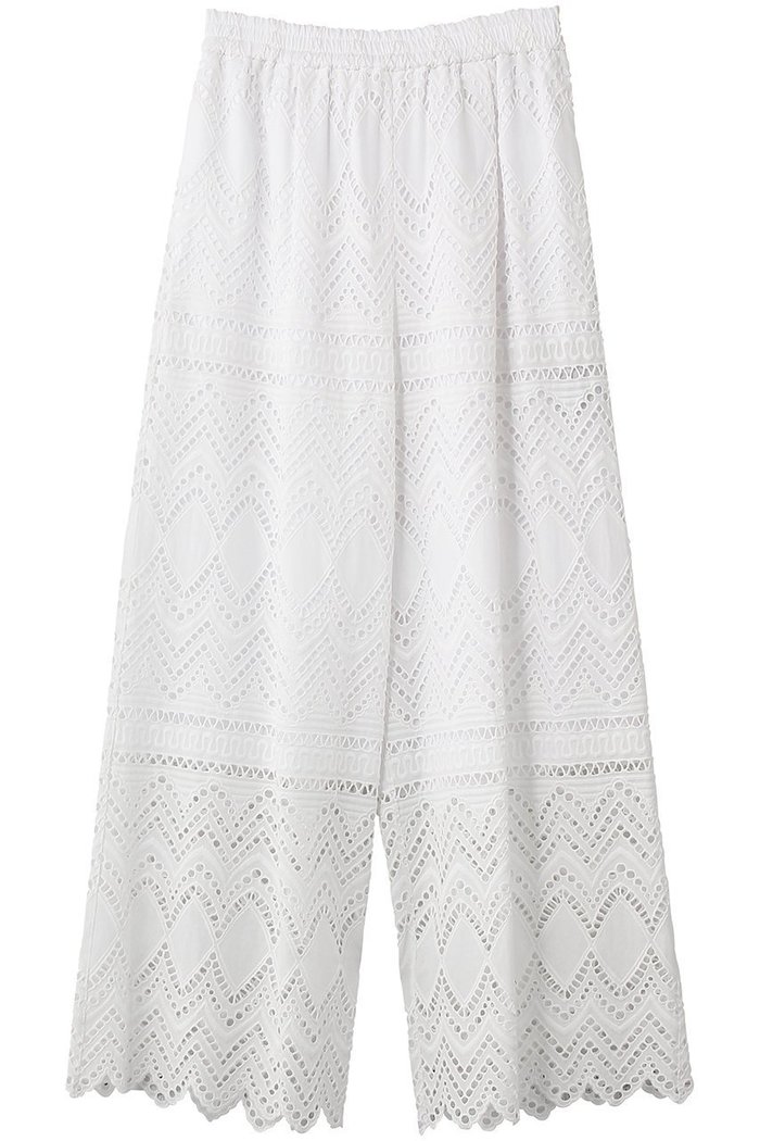 【ランバン オン ブルー/LANVIN en Bleu】のエンブロイダリーコットンレースパンツ インテリア・キッズ・メンズ・レディースファッション・服の通販 founy(ファニー) https://founy.com/ ファッション Fashion レディースファッション Fashion for Women パンツ Pants & Trousers コレクション Collection, Seasonal Line ショート Short, Short Length スラックス Slacks, Dress Pants セットアップ Set-Up, Coordinated Outfit デニム Denim, Jeans Material バランス Balance, Style Balance ラグジュアリー Luxury, Elegant リゾート Resort, Vacation Style リボン Ribbon, Bow レース Lace, Lace Fabric 夏 Summer |ID: prp329100004922038 ipo3291000000036931234