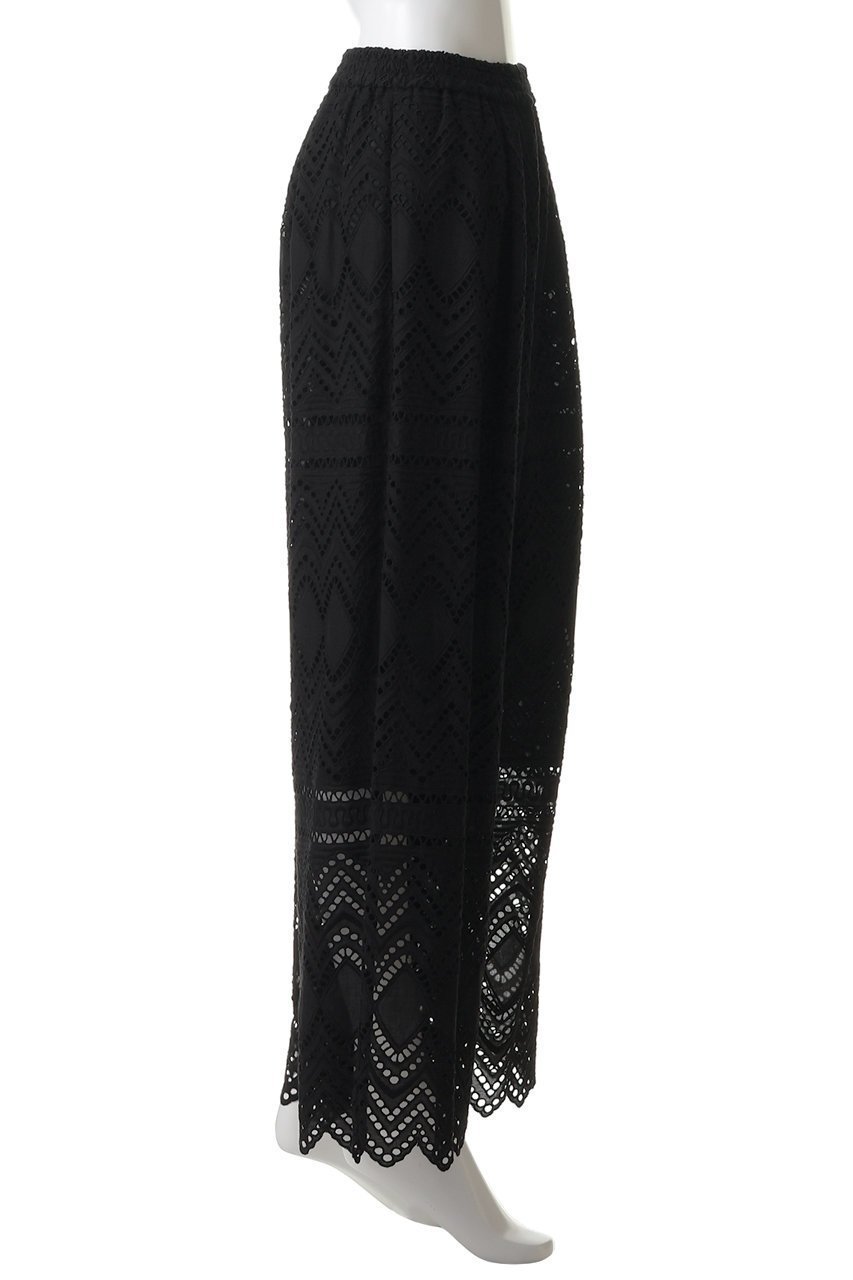 【ランバン オン ブルー/LANVIN en Bleu】のエンブロイダリーコットンレースパンツ 人気、トレンドファッション・服の通販 founy(ファニー) 　ファッション　Fashion　レディースファッション　Fashion for Women　パンツ　Pants & Trousers　コレクション　Collection, Seasonal Line　ショート　Short, Short Length　スラックス　Slacks, Dress Pants　セットアップ　Set-Up, Coordinated Outfit　デニム　Denim, Jeans Material　バランス　Balance, Style Balance　ラグジュアリー　Luxury, Elegant　リゾート　Resort, Vacation Style　リボン　Ribbon, Bow　レース　Lace, Lace Fabric　夏　Summer　other-3|ID: prp329100004922038 ipo3291000000036931242