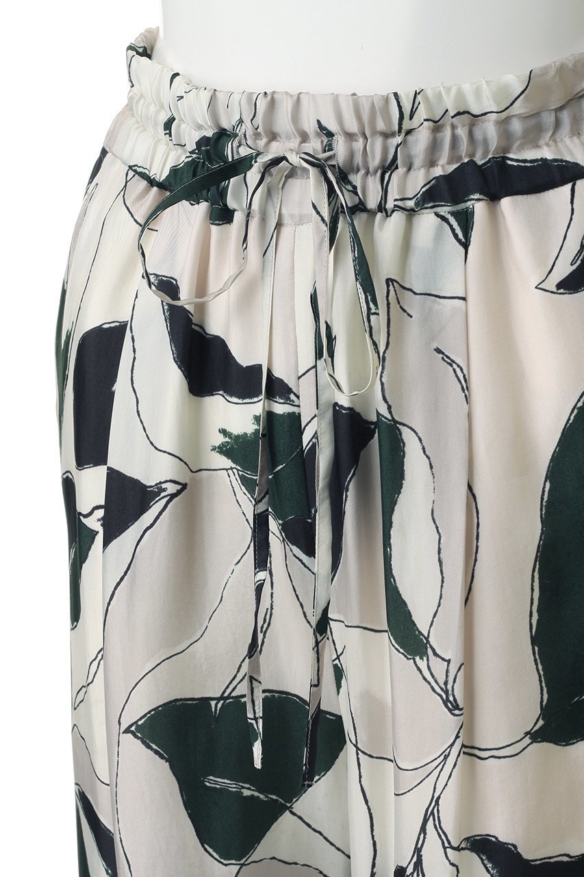 【サクラ/SACRA】のリーフ柄ワイドパンツ 人気、トレンドファッション・服の通販 founy(ファニー) 　ファッション　Fashion　レディースファッション　Fashion for Women　パンツ　Pants & Trousers　ドレープ　Drape, Draping Fabric　プリント　Print, Printed Pattern　リゾート　Resort, Vacation Style　リーフ　Leaf, Botanical Leaf　ワイド　Wide, Wide Fit　other-5|ID: prp329100004922134 ipo3291000000036932264