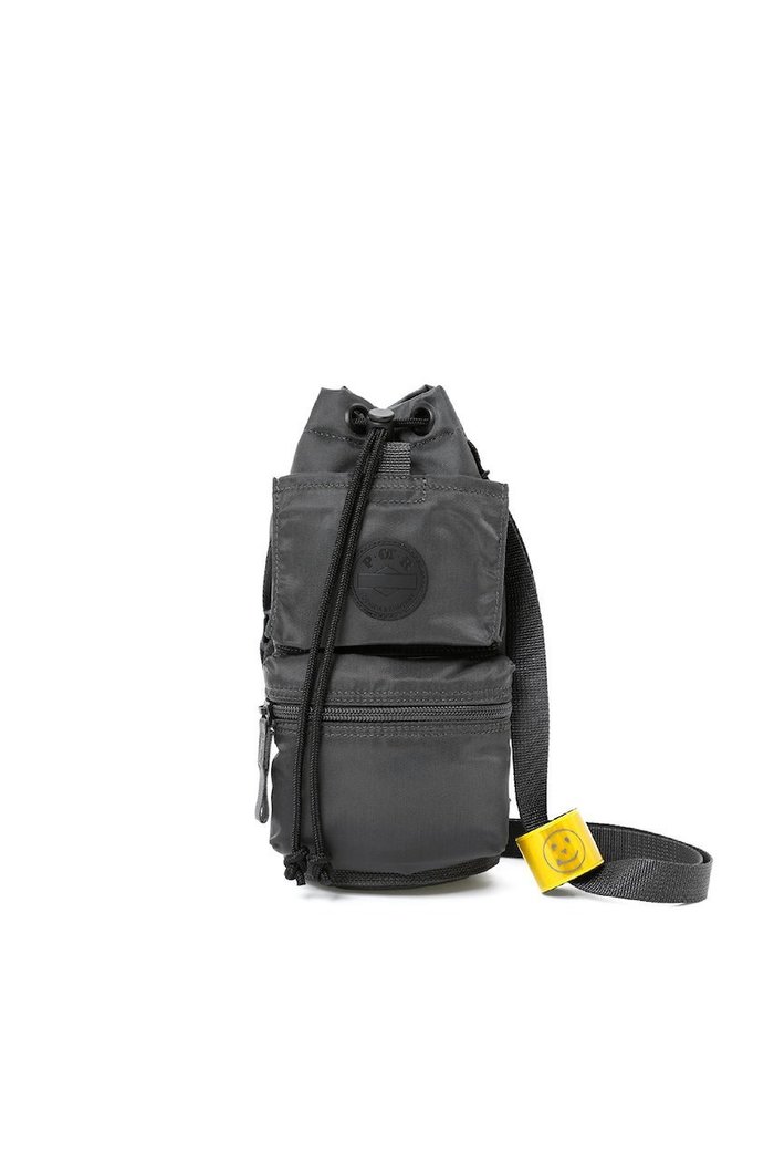 【ポーター ピーオーティーアール/PORTER POTR】の【POTR】RIDE/ライド シリンダーバッグ インテリア・キッズ・メンズ・レディースファッション・服の通販 founy(ファニー) https://founy.com/ ファッション Fashion レディースファッション Fashion for Women バッグ Bags アクセサリー Fashion Accessories ウォレット Wallet スマート Smart, Elegant チェーン Chain, Chain Strap フロント Front, Front Design ポケット Pocket, Pocket Detail ユニセックス Unisex, Genderless ランニング Running, Running Wear, Activewear, Jogging ループ Loop, Loop Knit |ID: prp329100004922327 ipo3291000000036933940