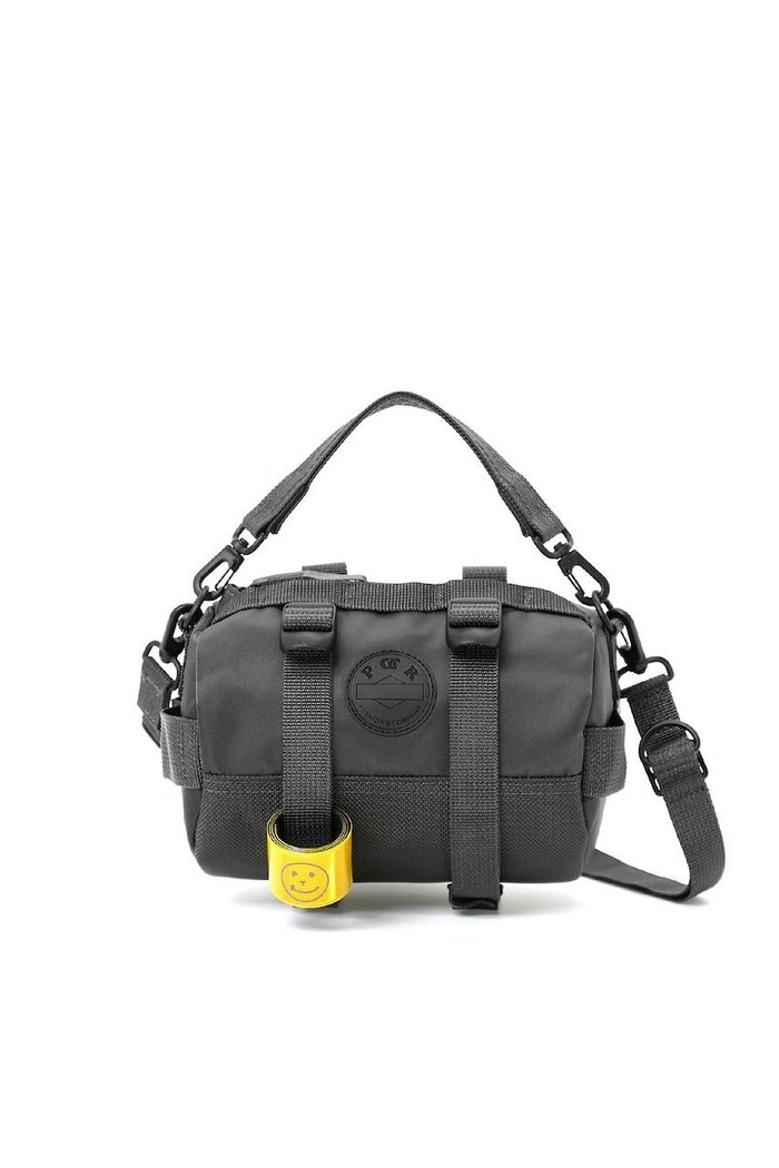 【ポーター ピーオーティーアール/PORTER POTR】の【POTR】RIDE/ライド ロールバッグ インテリア・キッズ・メンズ・レディースファッション・服の通販 founy(ファニー) https://founy.com/ ファッション Fashion レディースファッション Fashion for Women バッグ Bags アクセサリー Fashion Accessories ウォレット Wallet スマート Smart, Elegant チェーン Chain, Chain Strap ユニセックス Unisex, Genderless ランニング Running, Running Wear, Activewear, Jogging ループ Loop, Loop Knit |ID: prp329100004922341 ipo3291000000036934047