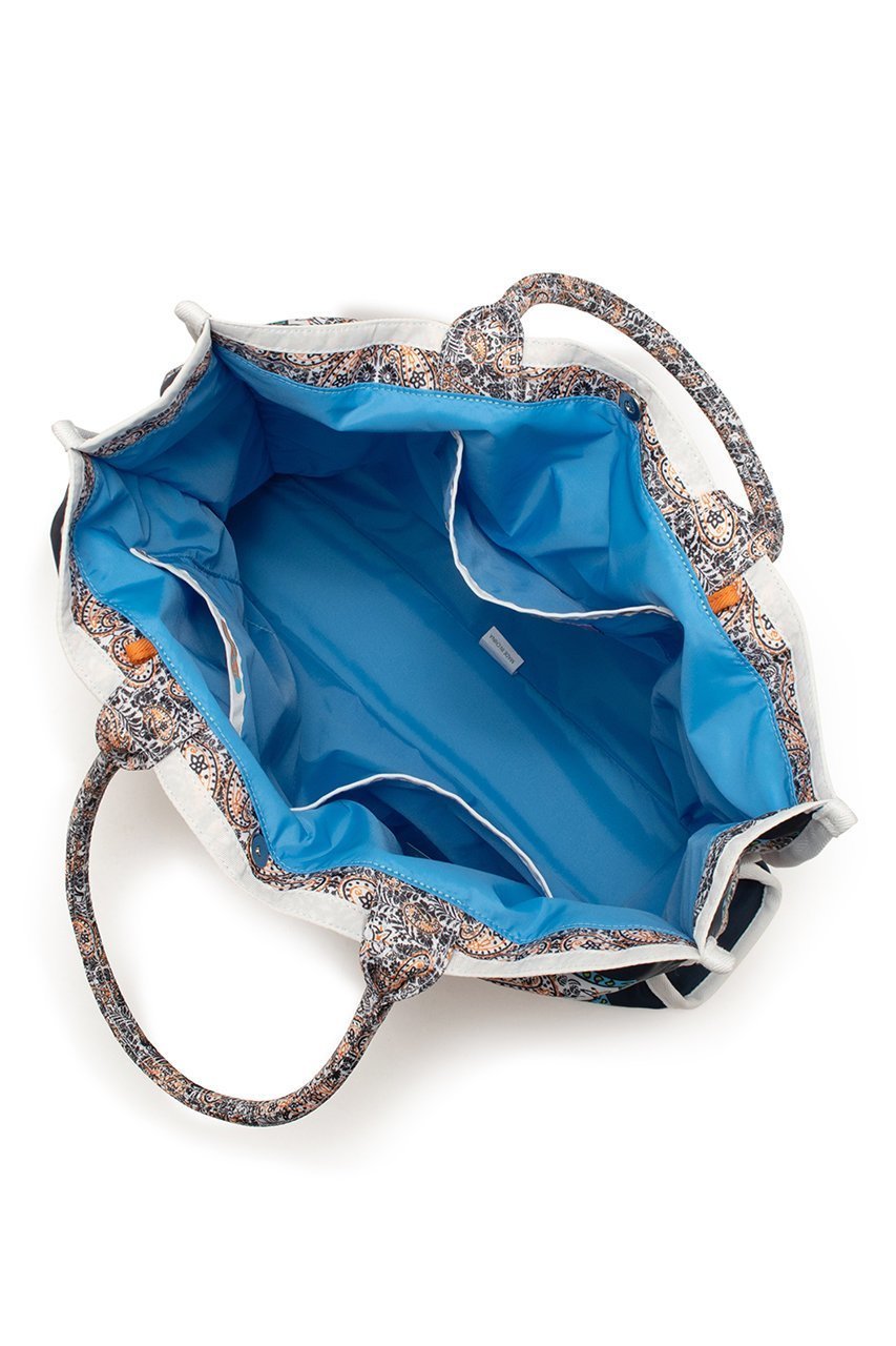 【レスポートサック/LeSportsac】の【LeSportsac Atelier】ラージチェーントート 人気、トレンドファッション・服の通販 founy(ファニー) ファッション Fashion レディースファッション Fashion for Women バッグ Bags スポーツウェア Functional & Stylish Sportswear スポーツバッグ・ジム用ポーチ・バックパック Gym Bag / Sports Backpack / Pouch for Training 春 Spring コレクション Collection, Seasonal Line 軽量 Lightweight, Ultra Light スクエア Square, Square Shape ニューヨーク New York, NYC Style フォルム Silhouette, Form ポケット Pocket, Pocket Detail マグネット Magnet, Magnetic Closure モダン Modern, Contemporary S/S・春夏 SS, Spring/Summer, Warm Season 夏 Summer 旅行 Travel 新作・新入荷 New Arrivals / New In other-5|ID: prp329100004922436 ipo3291000000036934760