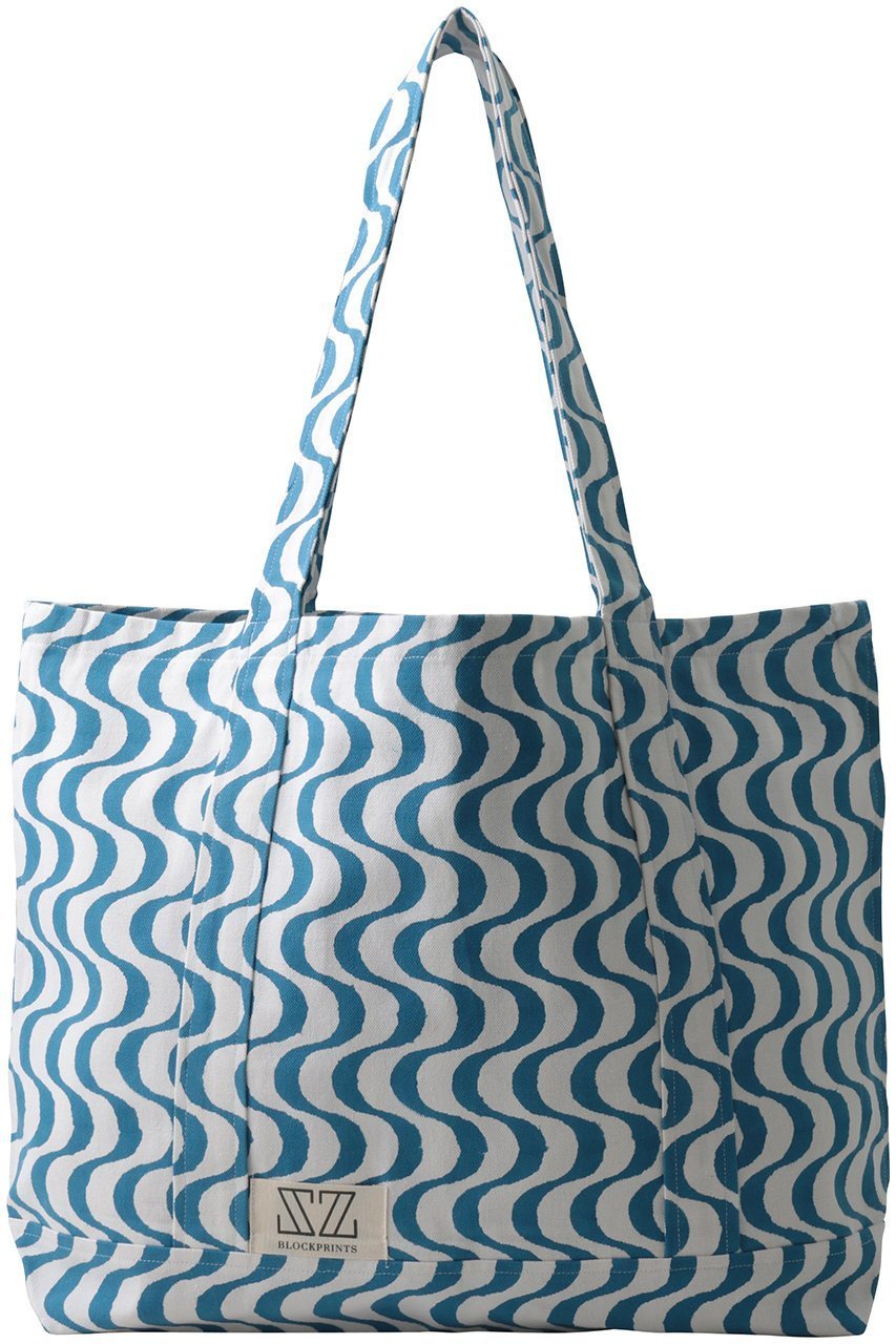【エスゼット ブロックプリント/SZ Blockprints】のMEDIUM TOTE WAVY トートバッグ インテリア・キッズ・メンズ・レディースファッション・服の通販 founy(ファニー) 　ファッション　Fashion　レディースファッション　Fashion for Women　バッグ　Bags　ビッグ　Big, Oversized　ビーチ　Beach, Seaside　新作・新入荷　New Arrivals / New In　旅行　Travel　雑誌　Magazine, Fashion Magazine　ブルー|ID: prp329100004922495 ipo3291000000036935202