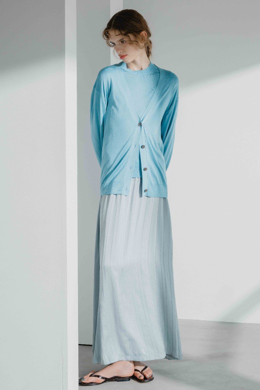 【その他のブランド/Other】のマルベリーシルクトップス 人気、トレンドファッション・服の通販 founy(ファニー) ファッション Fashion レディースファッション Fashion for Women トップス・カットソー Cut & Sew Tops カーディガン・羽織り Layered Style Cardigans シャツ・ブラウス・オフィスカジュアル Elegant Blouses & Button-Ups ロングTシャツ・Tシャツ Longline T-Shirts & Tees カットソー・ベーシックTシャツ Cut-and-Sewn Tops / Stretch Tees & Basics おすすめ Recommended / Our Picks イタリア Italy カーディガン Cardigan, Knitwear シルク Silk, 100% Silk セットアップ Set-Up, Coordinated Outfit フォーマル Formal, Dressy 夏 Summer 新作・新入荷 New Arrivals / New In 春 Spring S/S・春夏 SS, Spring/Summer, Warm Season other-6|ID: prp329100004922637 ipo3291000000036936206